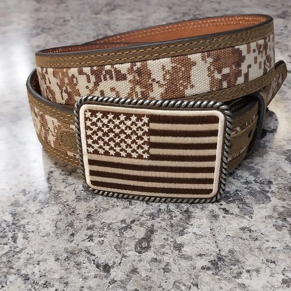 Ariat Men's Digital Camo Belt With Flag Buckle - Picture 1 of 1